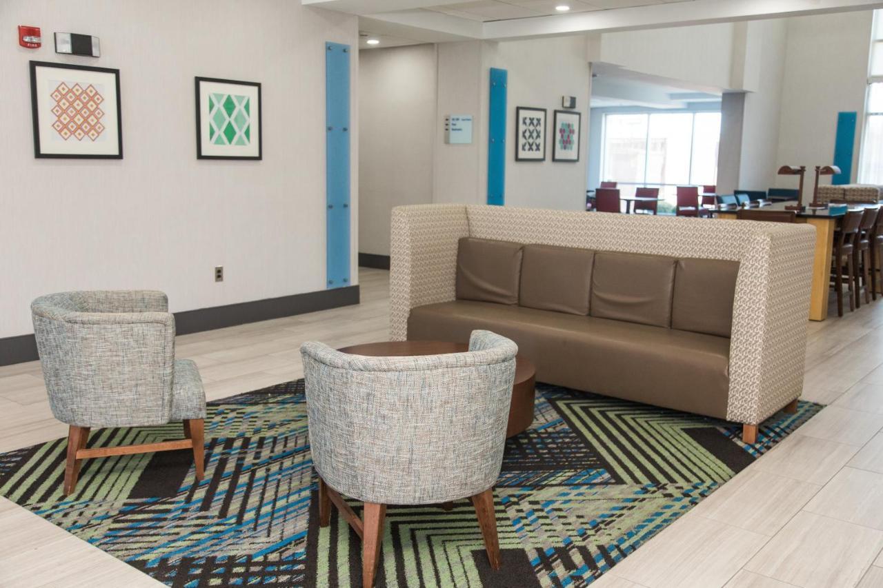 Holiday Inn Express Hotel & Suites Columbia-Fort Jackson By Ihg Exteriör bild